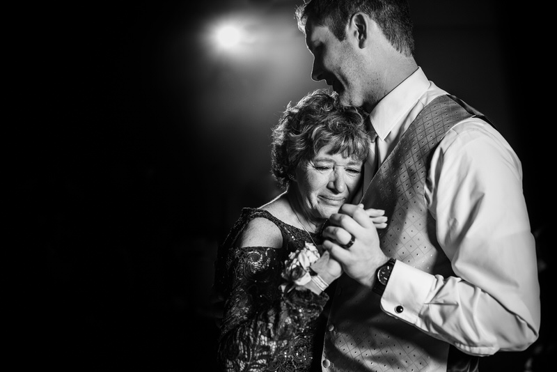 mother son dance at legend of the bergamont in Oregon Wisconsin